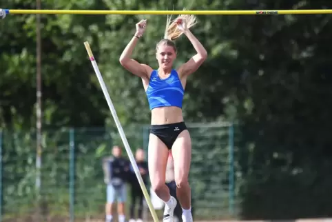 Sie hat bei sehr widrigen Bedingungen am Samstag in Mönchengladbach die Nerven behalten. Tamineh Steinmeyer, die FSJlerin des LA