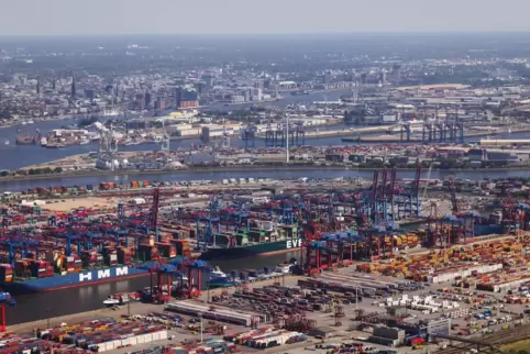 Containerterminal im Hafen Hamburg