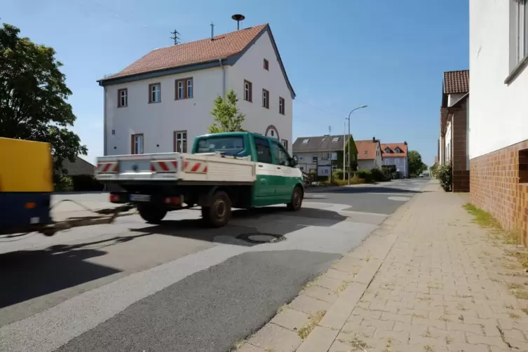 Die Krähenberger Ortsdurchfahrt.