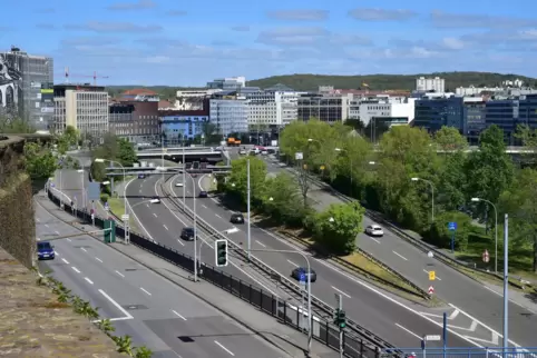 Wer auf der Saarbrücker Stadtautobahn am Wochenende falsch geblitzt wurde, muss kein Knöllchen zahlen, sagt Polizeisprecher Step
