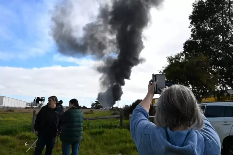 Giftwolke nach Explosion in Chemiefabrik