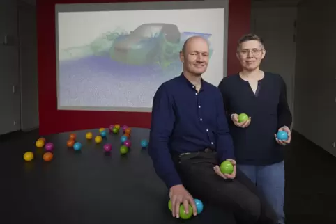 Jörg Kuhnert und Isabel Michel haben 2024 den Fraunhofer-Preis gewonnen. Sie haben eine Software entwickelt, die unter anderem d