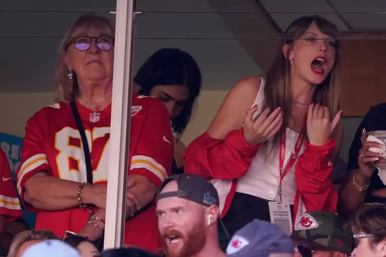 Taylor Swift bei Football-Spiel der Kansas City Chiefs