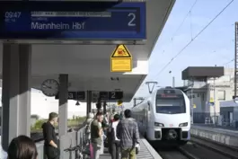 Der RE 14 von Mainz über Frankenthal (Foto) nach Mannheim wird durch eine Linie mit häufigeren Halten ersetzt. Immerhin bekommt 