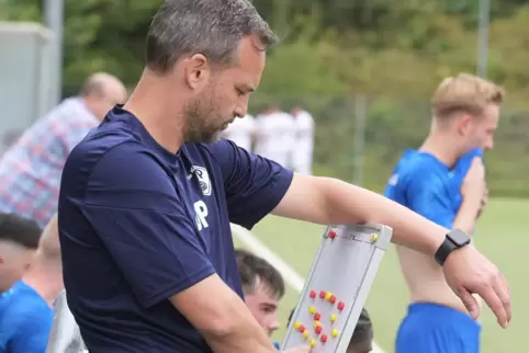 Taktik-Tafel-Erläuterungen von Trainer Daniel Paulus gibt es am Wochenende nicht.