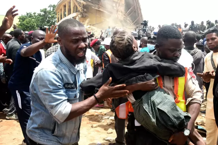 Einsturz einer Schule in Nigeria