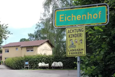 Der Eichenhof gehört zu den Siedlungen, die befürchten, dass die Windräder zu nahe gebaut würden.