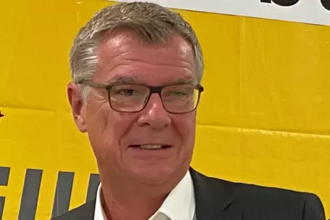 Seit über 50 Jahren dem Fußball verbunden: Der neue SWFV-Präsident Thomas Bergmann. 