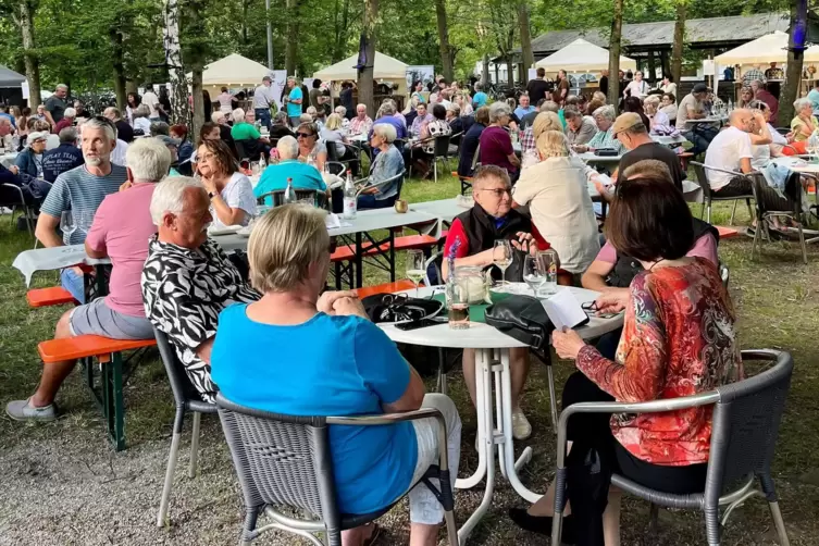 Der Maiblumenwald: Ein Ort zum plaudern und genießen. 