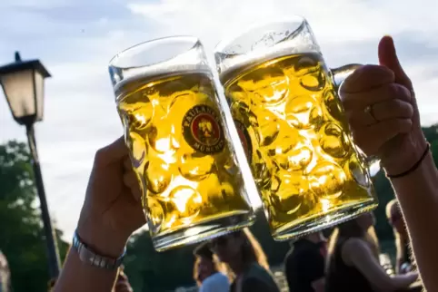 Ein Prosit auf alkoholfreies Bier: Etwa 700 Sorten gibt es in Deutschland.