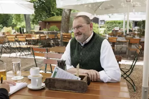 Alf Schulz ist seit 1976 in der Gastronomie unterwegs – und mittlerweile Seniorchef des Bremerhofs.