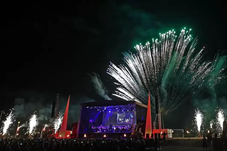 Auf das musikalische folgte ein pyrotechnisches Feuerwerk. 