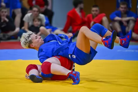 Eine von drei Sportarten: Jessica Lindner im wenig bekannten Sambo aus Judo- und Ringerelementen.