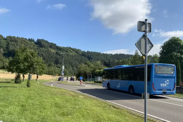 Ab dem Ortsausgang von Glanbrücken wird die B420 gesperrt. An der Bundesstraße wird mehrere Wochen lang gearbeitet.