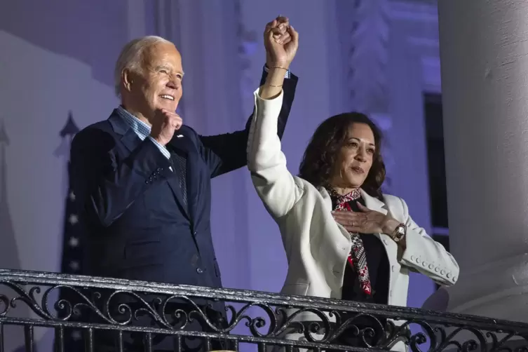 Joe Biden könnte das Präsidentenamt sofort und ohne jemanden um Zustimmung bitten zu müssen, an Kamala Harris übertragen. Aber d