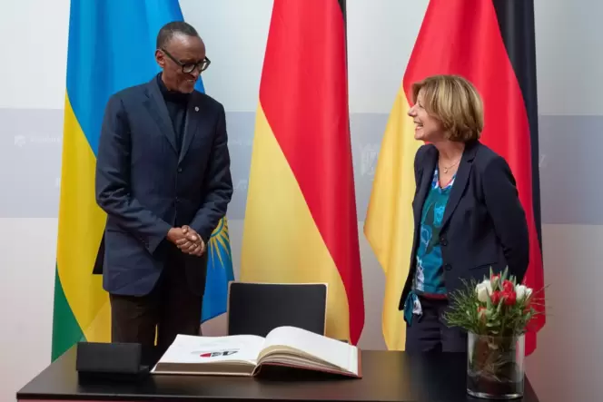 Malu Dreyer empfing 2022 als Regierungschefin Besucher aus Ruanda