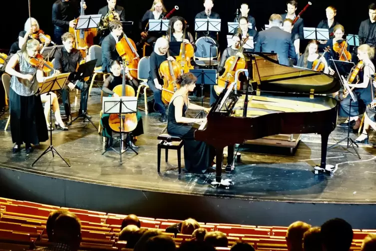 Traditioneller Semesterabschluss durchs Klassische Orchester der Rheinland-pfälzischen Technischen Universität Kaiserslautern (R