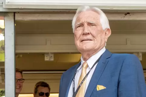 James-Bond-Darsteller George Lazenby geht in Rente