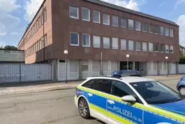 Ein Pirmasenser klagt am Zweibrücker Landgericht gegen das Land, weil er sich als Opfer ungerechtfertigter Polizeigewalt sieht. 