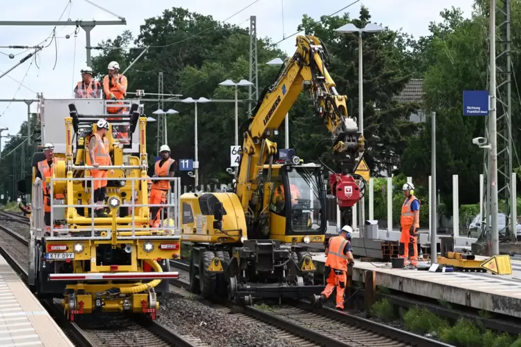 Zahlreiche Baustellen prägen das Bild im Netz der Deutschen Bahn. 