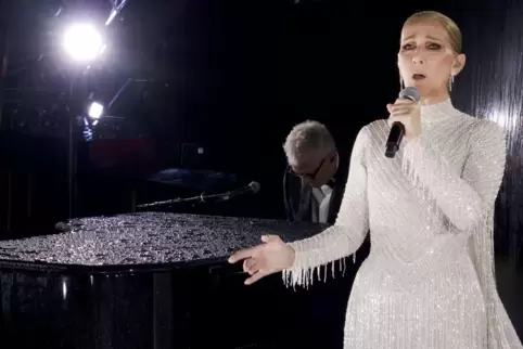 Céline Dion bei der Eröffnungsfeier der Olympischen Sommerspiele