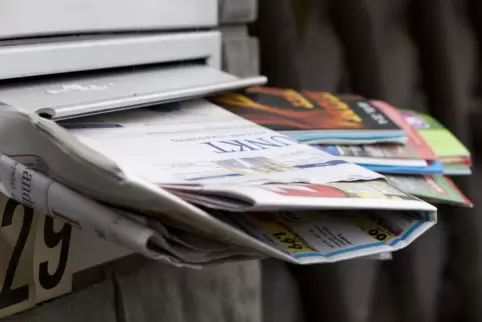 Tagelang kam keine Post, dann war der Briefkasten plötzlich rappelvoll, beklagt der Hambacher. 