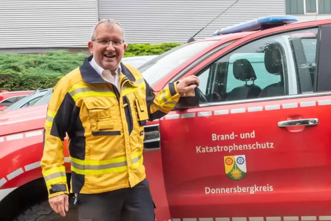 Brand- und Katastrophenschutz- inspektor des Donnersbergkreises Eberhard »Ebby« Fuhr : Alles begann einst mit dem Ehrenamt im H