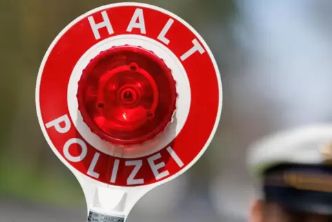 Die Polizei hatte den Rollerfahrer in der Gartenstadt angehalten. 