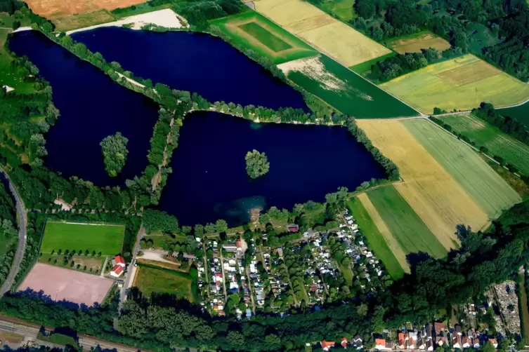 Im Naherholungsgebiet von Germersheim gelang dem verurteilten Mörder beim bewachten Spaziergang die Flucht.