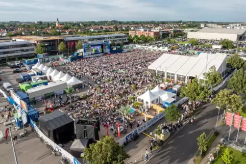 Beim EM-Viertelfinale Deutschland gegen Spanien war das Gelände voll. 