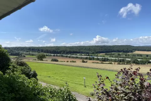 Die Autobahn in Sicht- und Hörweite: Für die Wiessners aus Wattenheim ist das kein Problem. Sie sehen vor allem Vorteile in der 