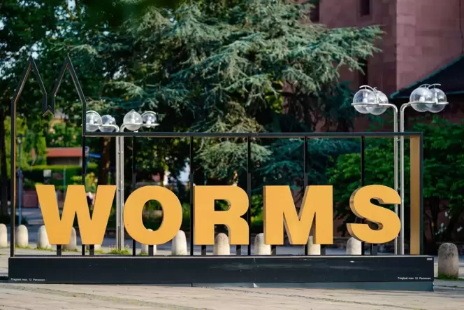Schriftzug »Worms«