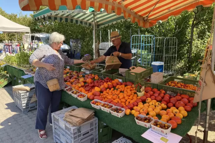 Bereichert den Zwewwlfescht-Sonntag: der deutsch-französische Bauernmarkt.