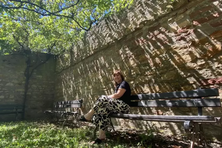 Dämmerschoppen unterm Blätterdach: Das gibt es immer mal wieder an der Birkig-Ruine. 