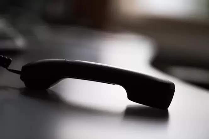 Häufig beginnt Betrug mit einem Anruf bei meist älteren Menschen.