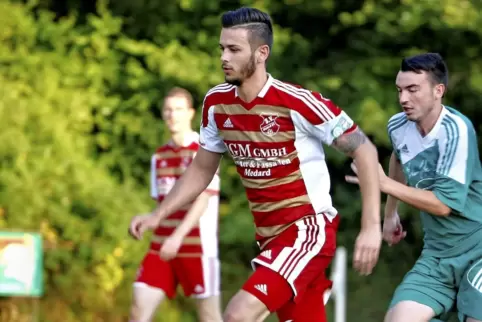 Ist jetzt Trainer beim SV Medard: Artur Marger. Er coacht das Team zusammen mit Rui Clemente Rodrigues. 