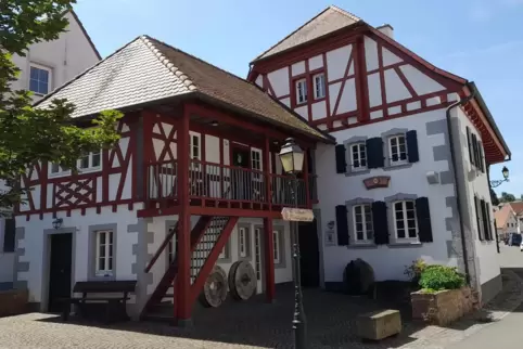 Liebevoll renoviert: die alte Dorfmühle in Großkarlbach, die ein Mühlenmuseum beherbergt. 