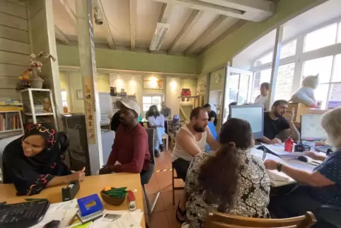 Jeden Montag herrscht großer Andrang im Büro des Vereins Miteinander in Freinsheim. 