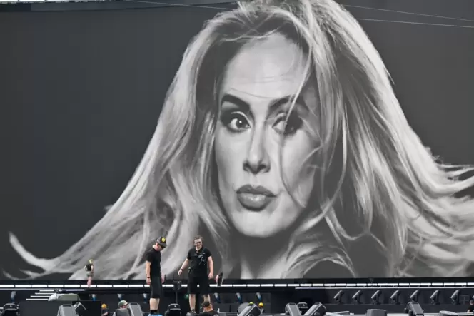 Vor Konzerten von Adele in München