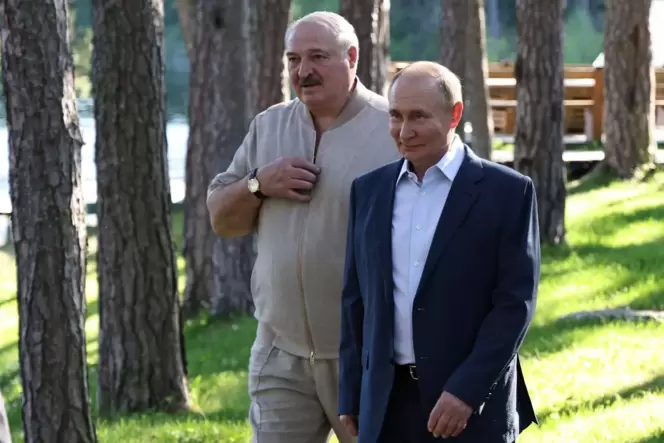 Präsidenten von Russland und Belarus besuchen Kloster Walaam