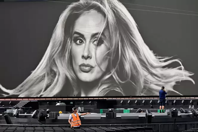 Vor Konzerten von Adele in München