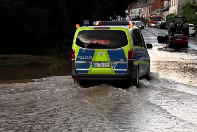 In der Nacht von Freitag auf Samstag gab es in Teilen des Südwestens starke Unwetter, unter anderem in Aßweiler im Saarland.