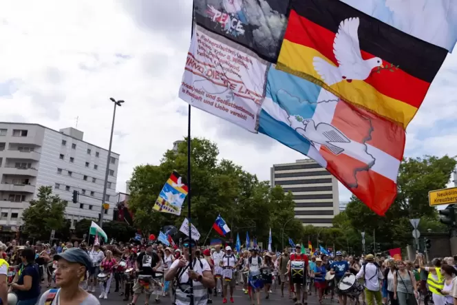 Demonstration der Querdenkerbewegung in Berlin