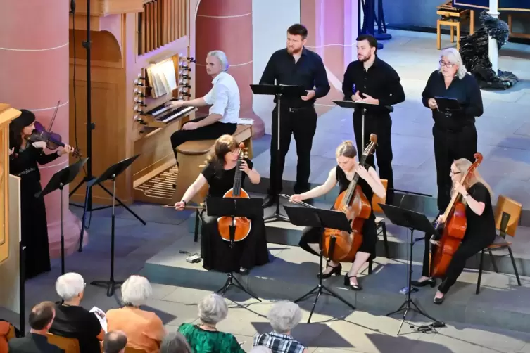 Das Ensemble beim Konzert mit Musik von Matthias Weckmann.