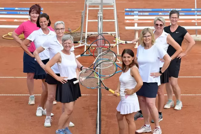 Zwei Vereine, ein Team: von links Barbara Mossal, Elke Wegner, Maria Wennemaring, Alex Kaspar, Emine Straube, Conny Engling, Ang