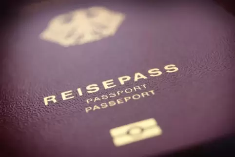 Der Expressreisepass kann pünktlich innerhalb von vier bis fünf Tagen geliefert werden. 