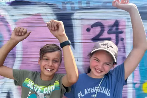 Luca und Sophia sind die neuen Bürgermeister der Kinderstadt. 