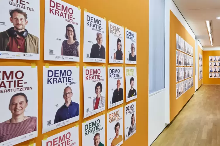 Gesicht zeigen für Demokratie: die Ausstellung. 