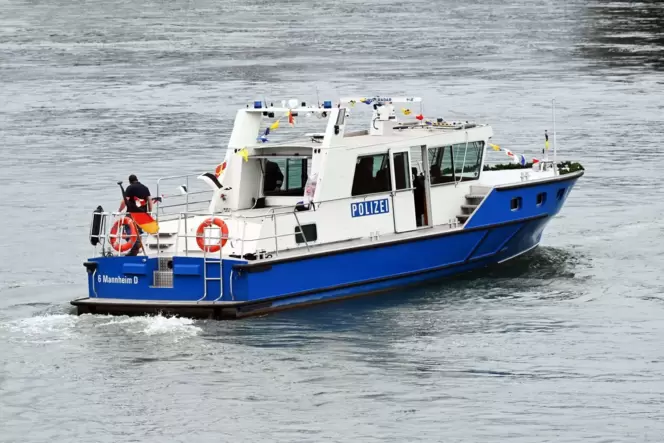 Polizeiboot auf dem Rhein