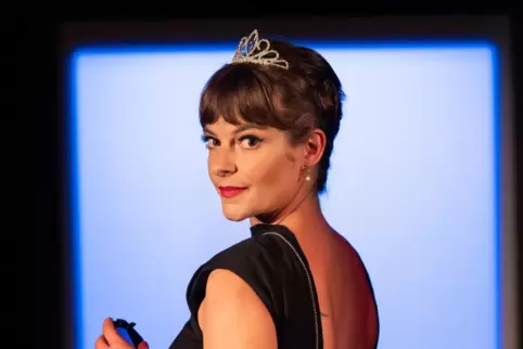 Lisa Tschanz in der Rolle der bezaubernden Hollie Golightly in „Frühstück bei Tiffany“. 